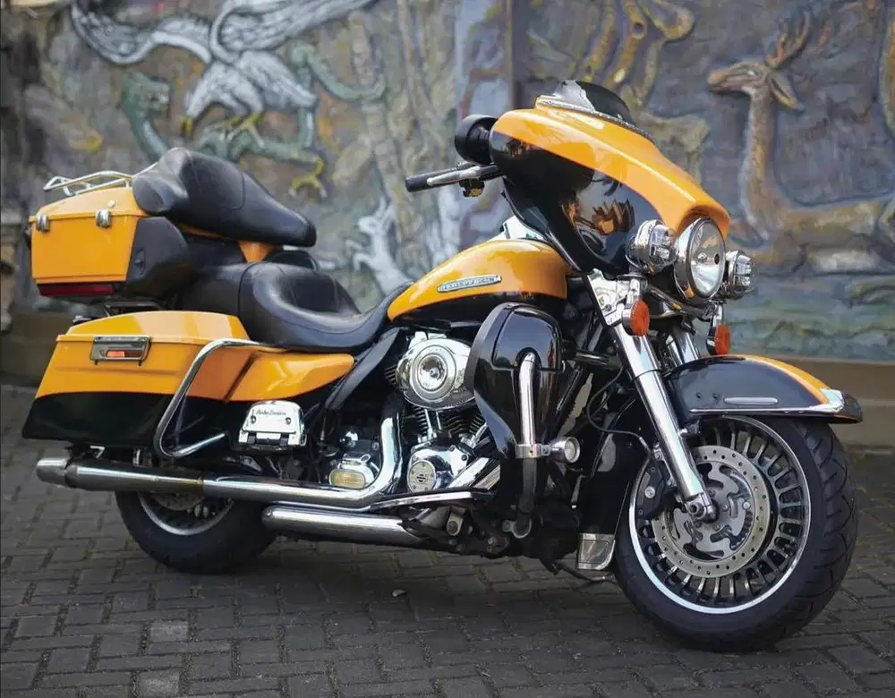 Fullpaper HARLEY DAVIDSON ULTRA 2013 istimewa