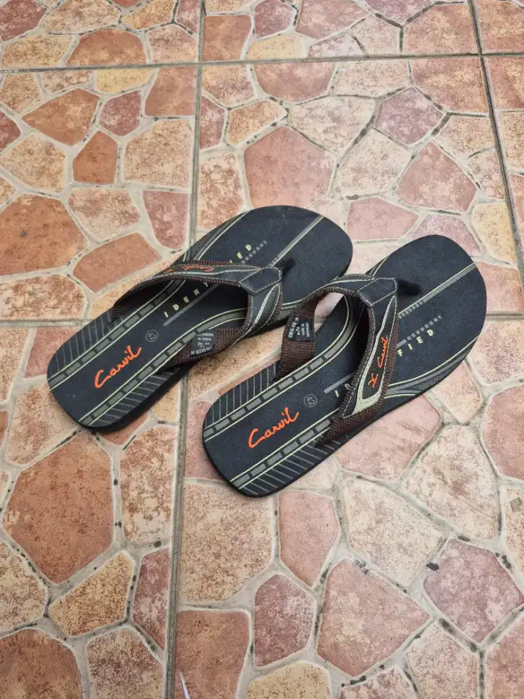 Sandal Carvil Pria Ukuran 42 Casual Warna Hitam Coklat