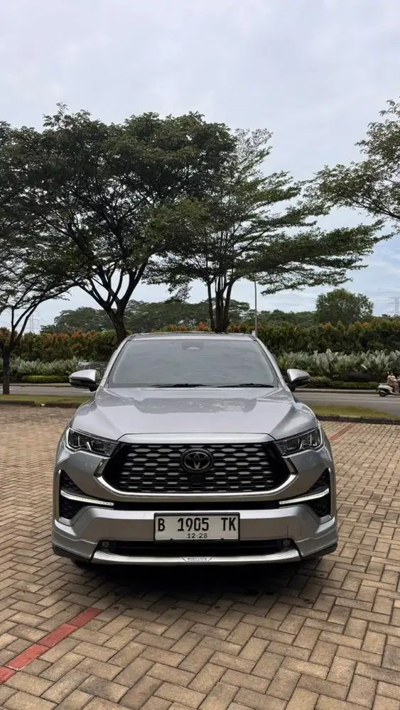 Zeniq q hv modelista TSS