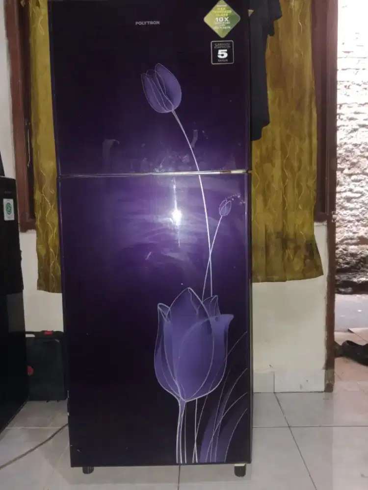kulkas 2 pintu polytron belezza