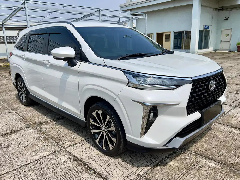 [LOW KM 14.000] TOYOTA VELOZ Q CVT 2022 PUTIH TT 2021 NON TSS AT