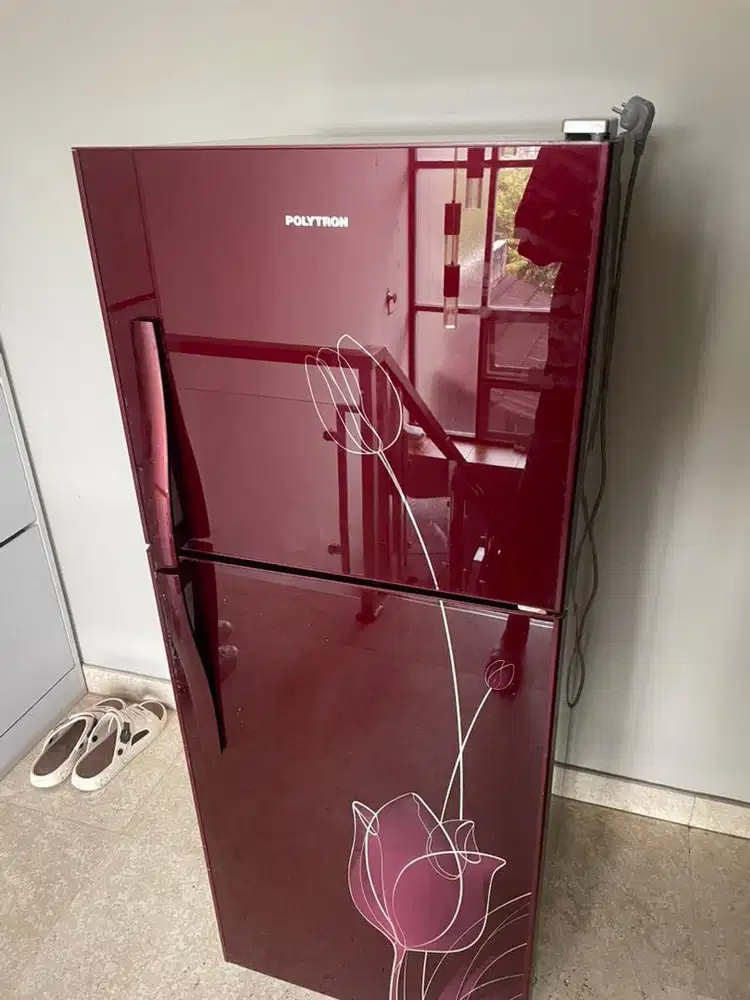 KULKAS POLYTRON 2 PINTU