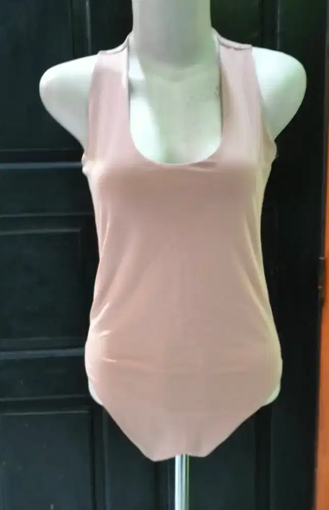 bodysuit
merk KURVE
warna kulit
Stretch
size L
LD 82-95
PJ 70
new