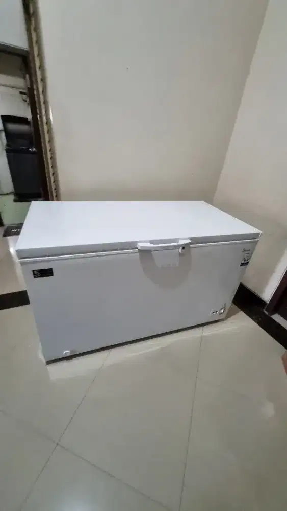 Midea Freezer 450 Liter Low Watt Murah