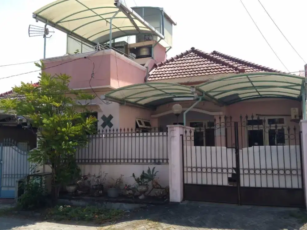 SEWA Rumah Nirwana Eksekutif MERR jalan lebar 3mobil lega