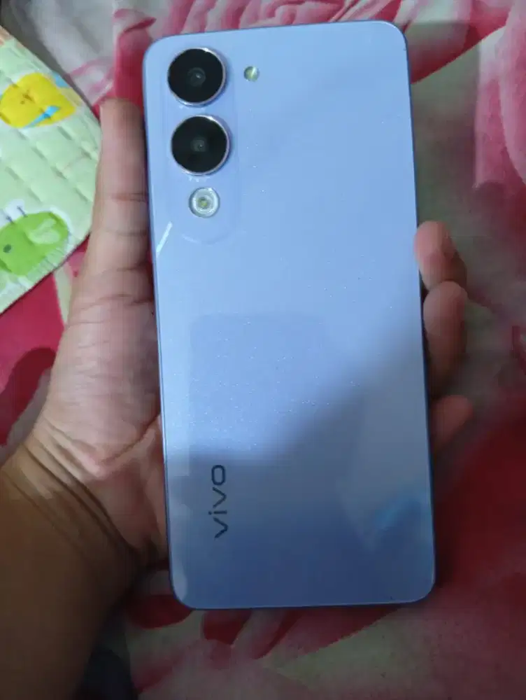 Vivo y04s ram 4/128