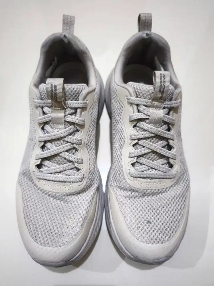 Sepatu Sneakers Skechers Edgeride Ukuran 41 / 7 Warna Beige / Coklat