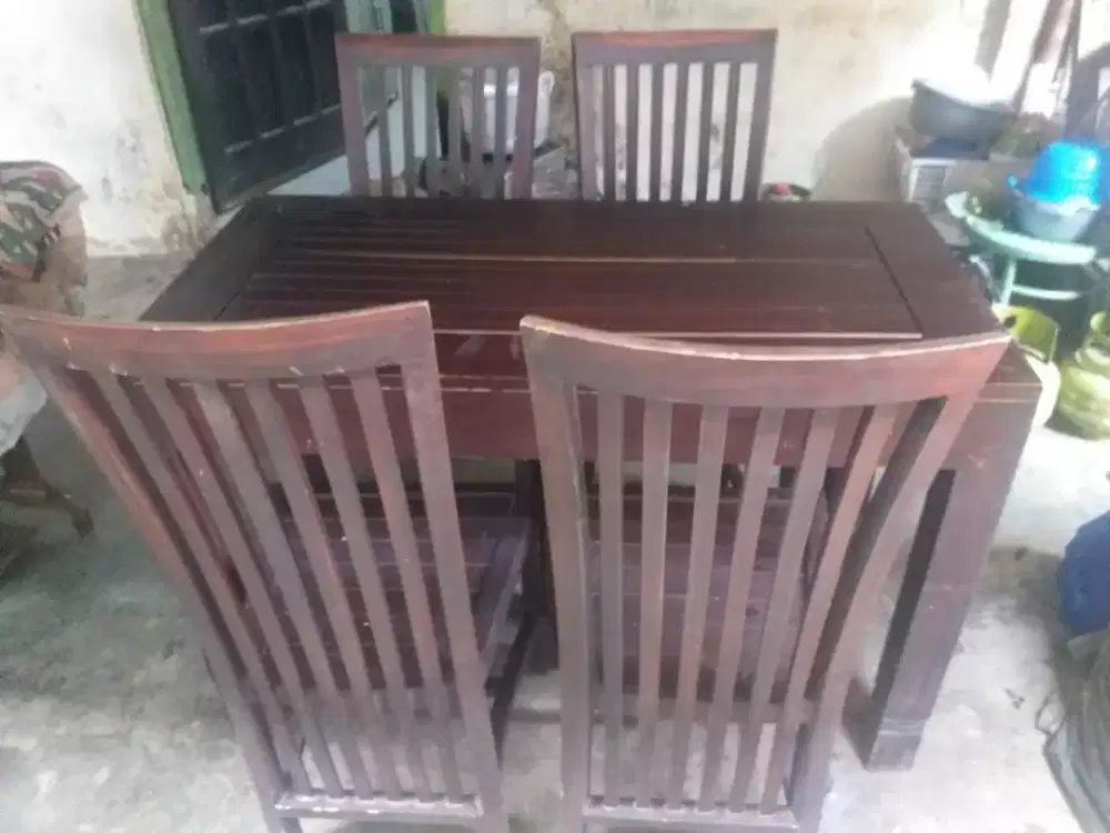 Di jual meja makan jepara 1 set