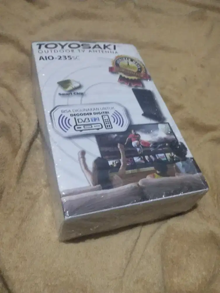 TOYOSAKI OUTDOOR TV ANTENNA AIO-235SC