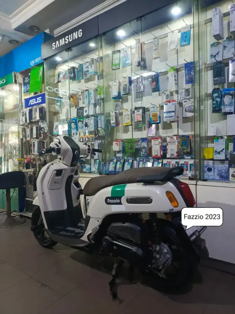 Yamaha Fazzio Hybrid Connected Remoted Keyless White Edition Mulus