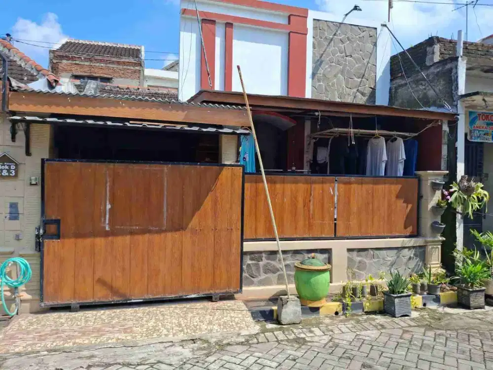 DI JUAL RUMAH
PERUM GRIYA KALIMAS TANJUNG BLOK  D-3
KEL. :  TANJUNGREJO
KEC. : LOCERET
KAB  : NGANJUK