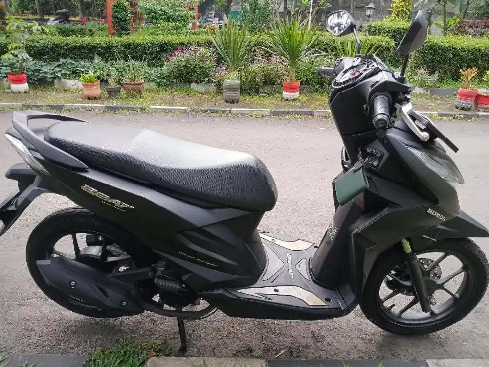 Beat Deluxe simpanan