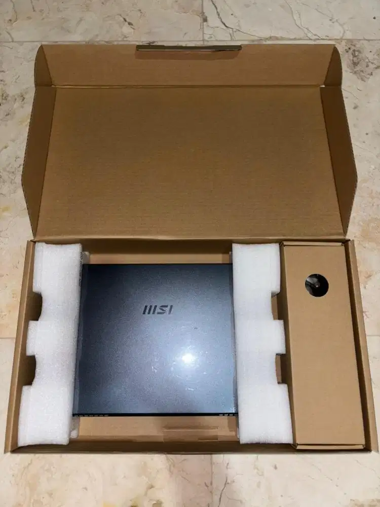 MSI Modern 15 A11M – i7 / 16GB / 512GB – Super Mulus