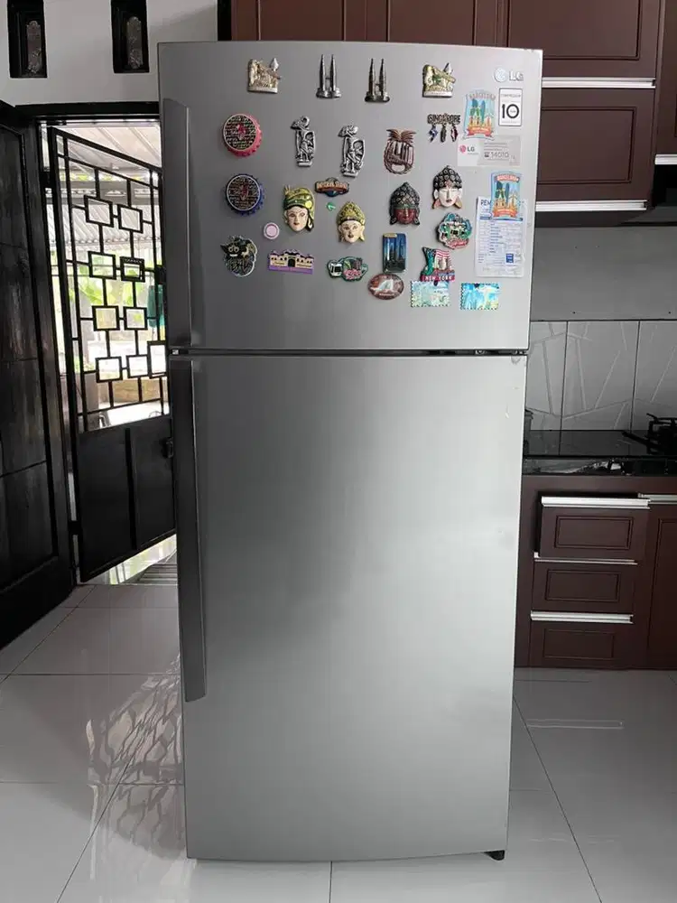 Kulkas LG Model GN-B562GLC