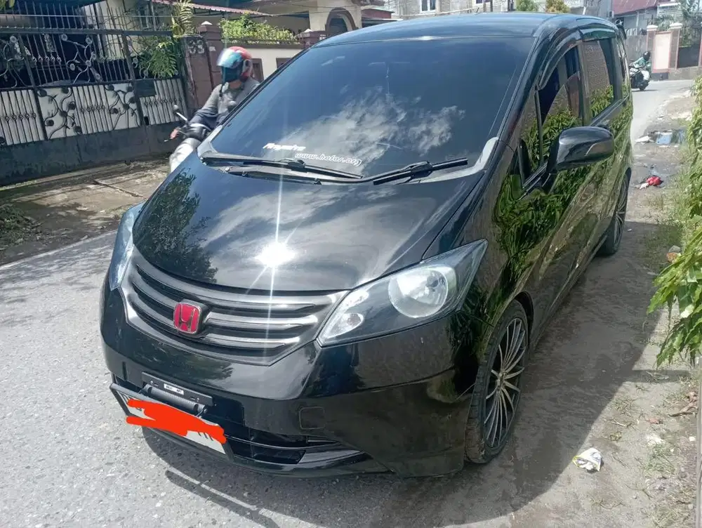 Honda Freed psd 2010