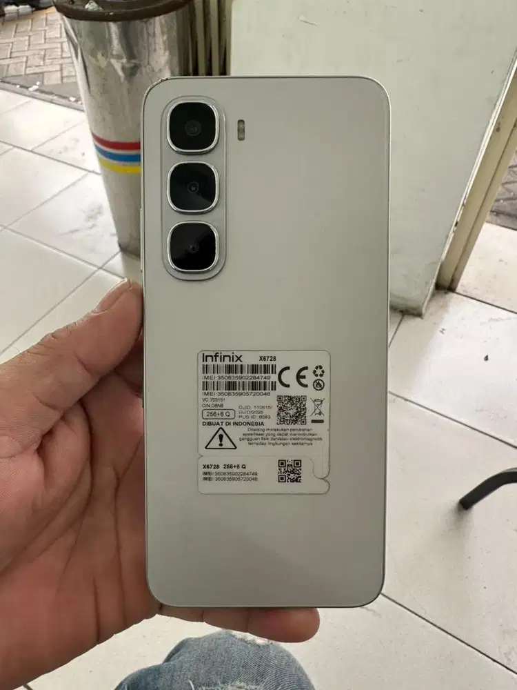 Infinix Hot 60 NFC 120hz 8+8GB 256GB 5160MAH Mulus Segel Normal BS TT