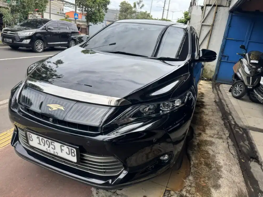 Toyota harrier 2.0 th 2014 AT