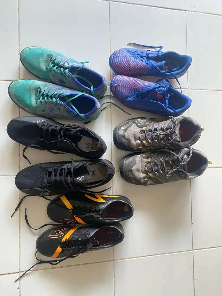Sepatu Bekas (TNF, Adidas Predator, Specs, Ardiles, Diadora)