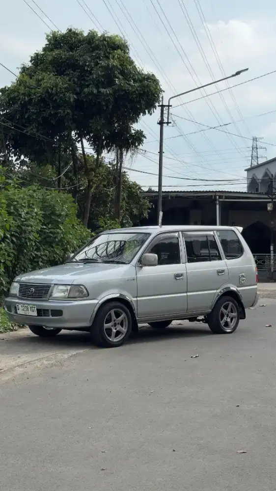 Toyota Kijang 2002 Bensin