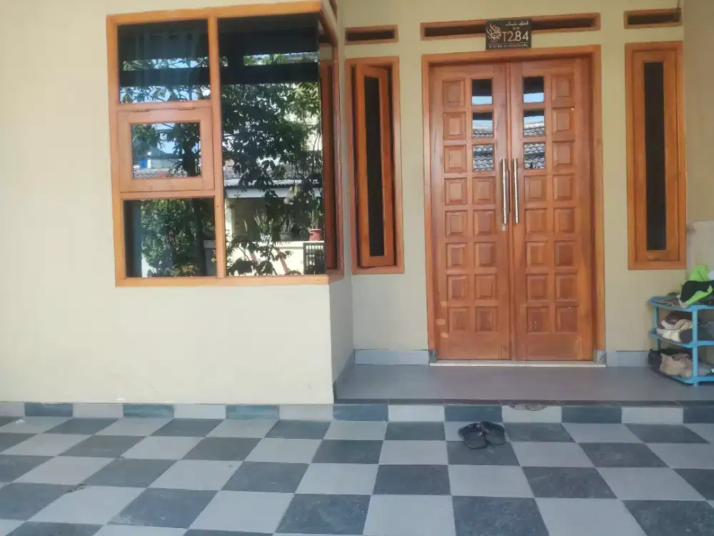 Di jual Rumah nyaman dan strategis bebas banjir