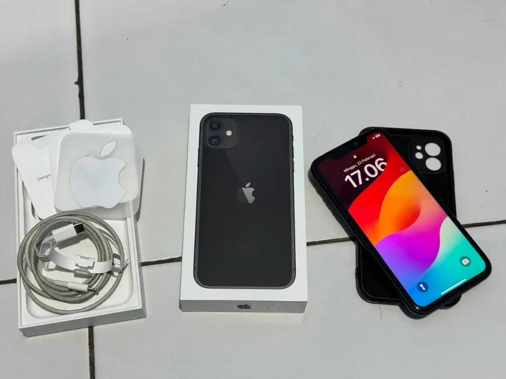 iPhone 11 64gb Black Garansi Resmi Indonesia