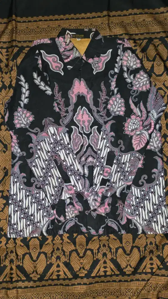 Batik Pria Modern / Kontemporer