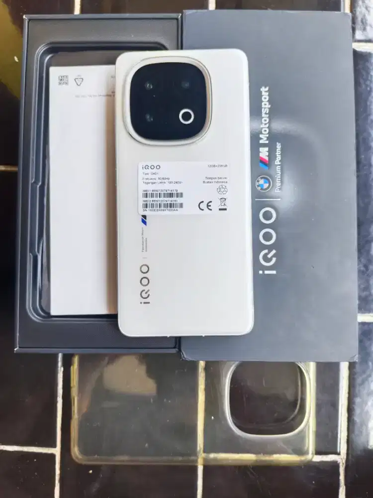 Jual Iqoo 13 5G ram12/256 kondisi mulus segel normal lengkap ori