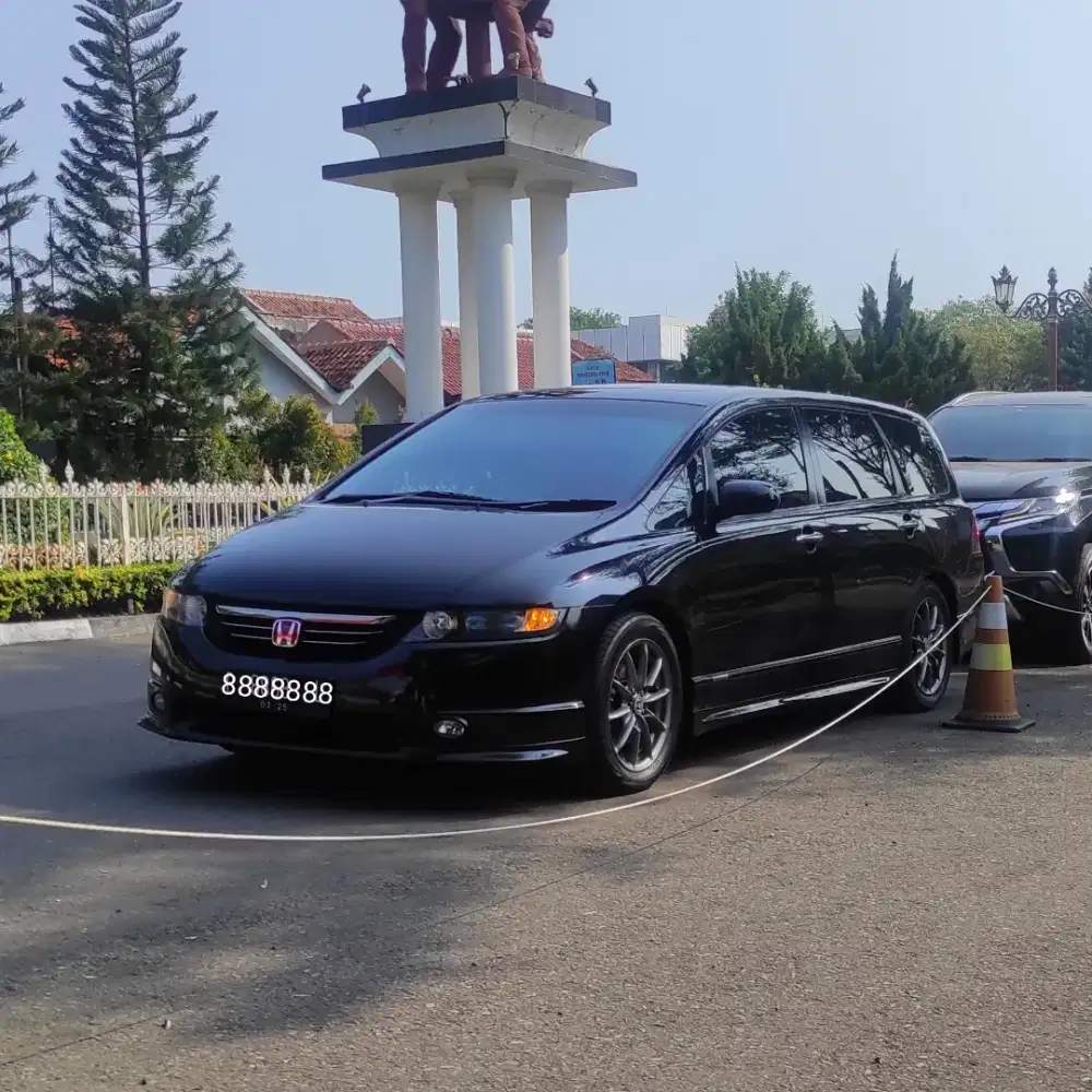 Honda Odyssey RB1 Absolute 2005