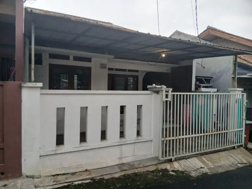 Disewakan rumah dekat bintaro, cocok utk keluarga dan karyawan.
