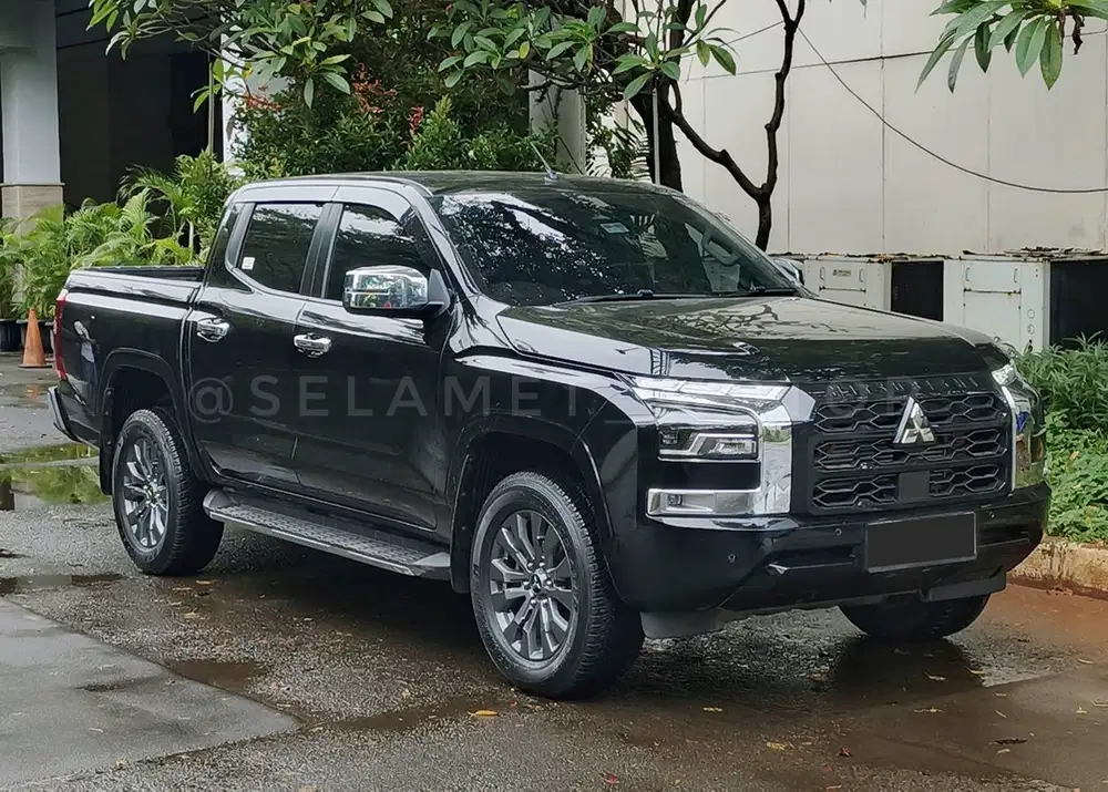 [ 4 x 4 ] Mitsubishi Triton Double Cabin Ultimate AT