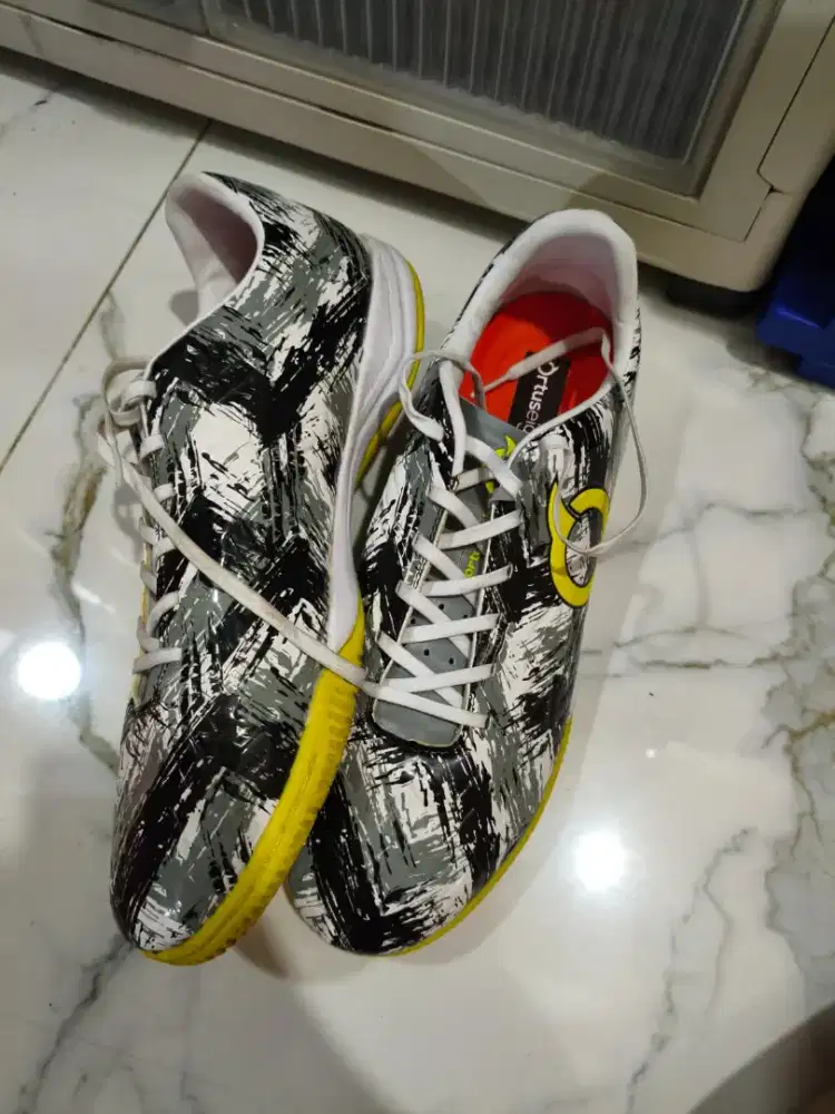 Sepatu Ortuseigth Jogosala Shiver