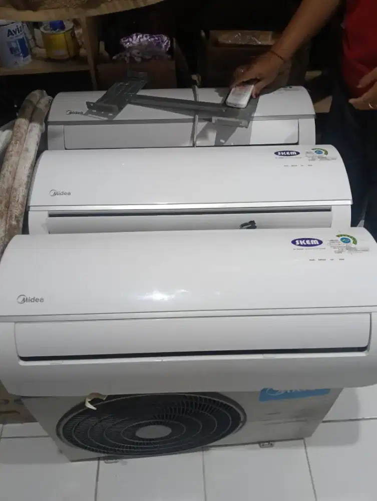 AC Midea Bekas 1/2PK 3 Unit