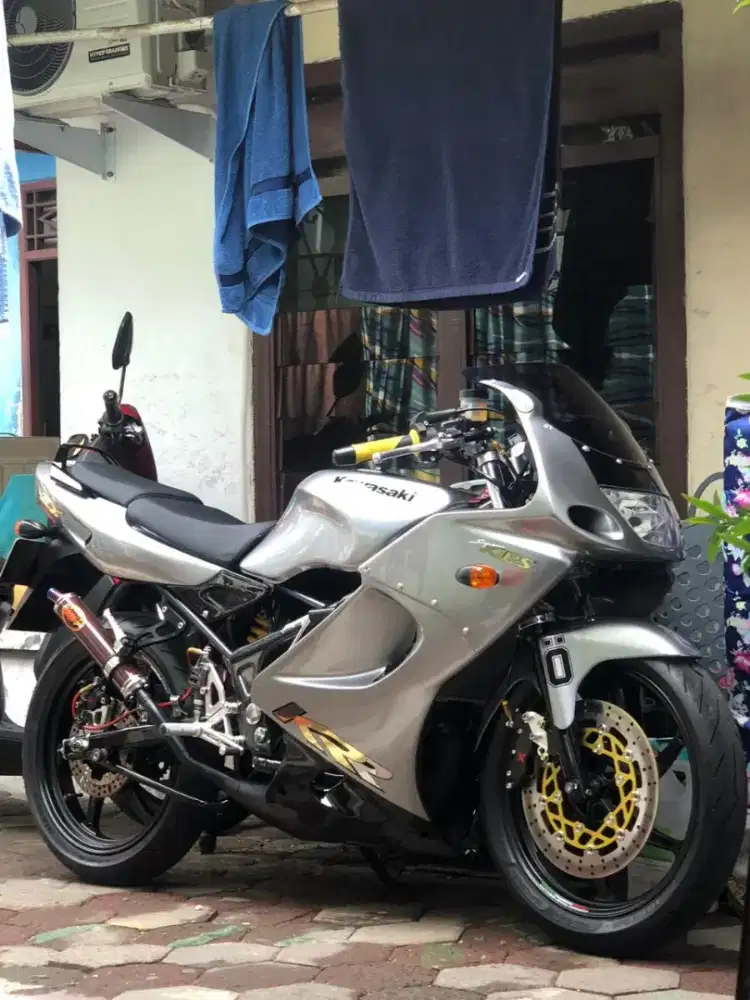 Kawasaki Ninja RR