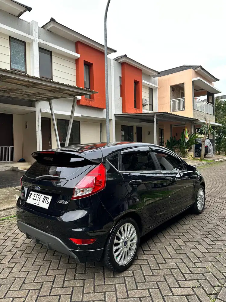 Ford Fiesta 2015 Bensin