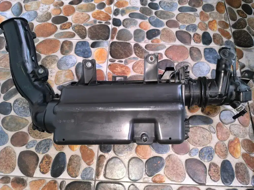 Box Filter Udara Toyota Sienta Original (2016-2018)