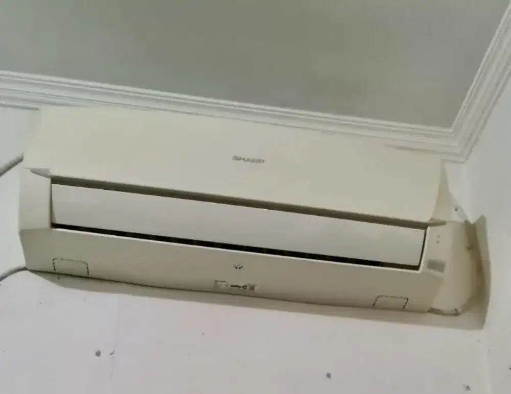 Dijual AC bekas 1/2 PK