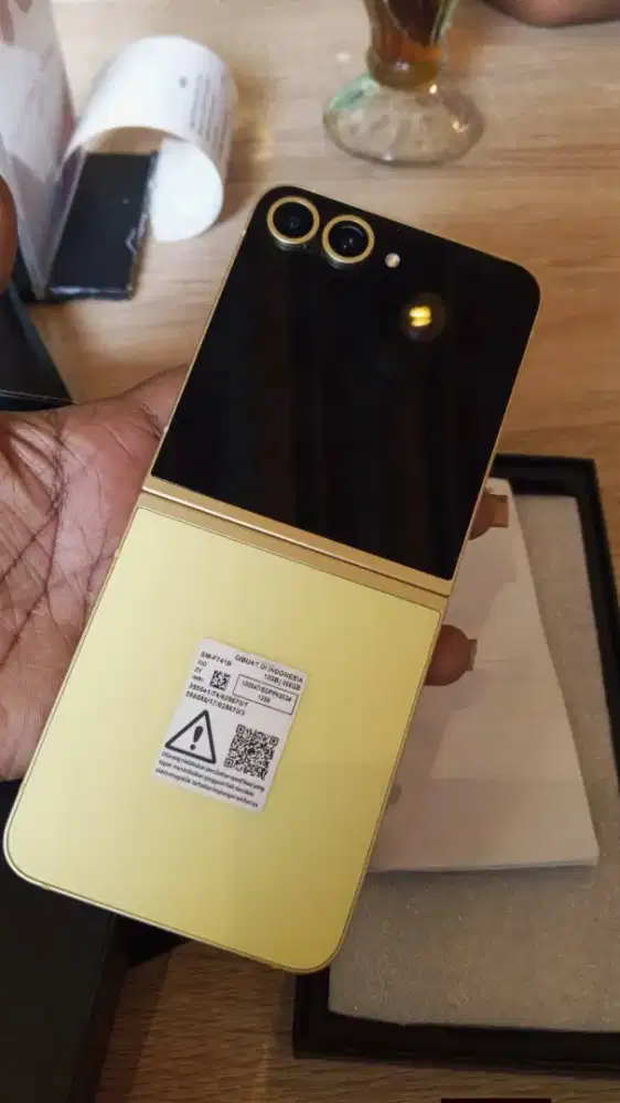 Samsung Z flip 6 garansi  ram 12
