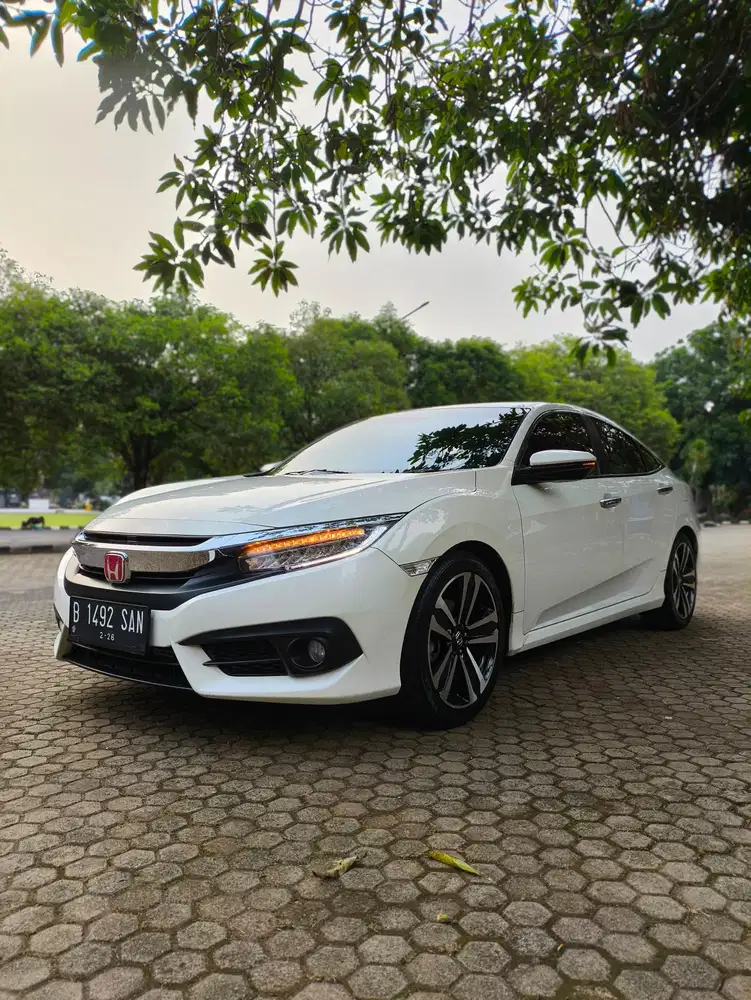 Honda Civic 2016 Bensin