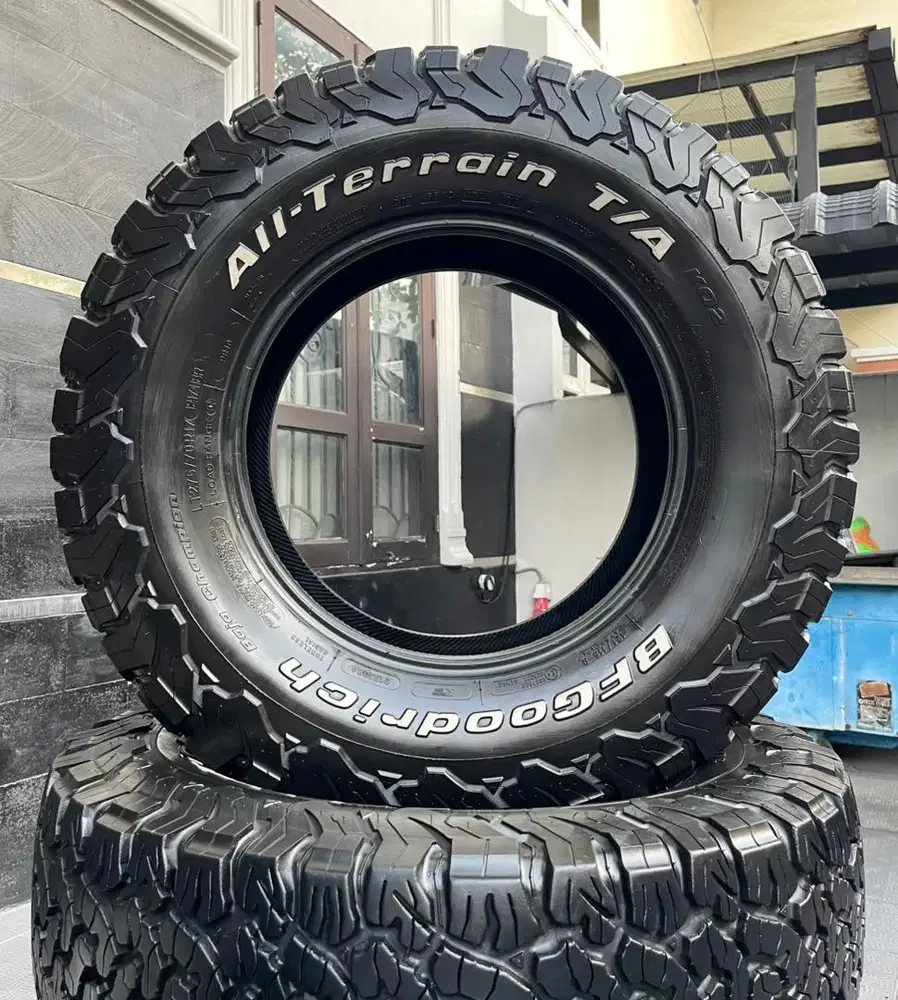 BF Goodrich AT KO2 275/70/17 Jeep Wrangler JK Pajero Land Cruiser BFG