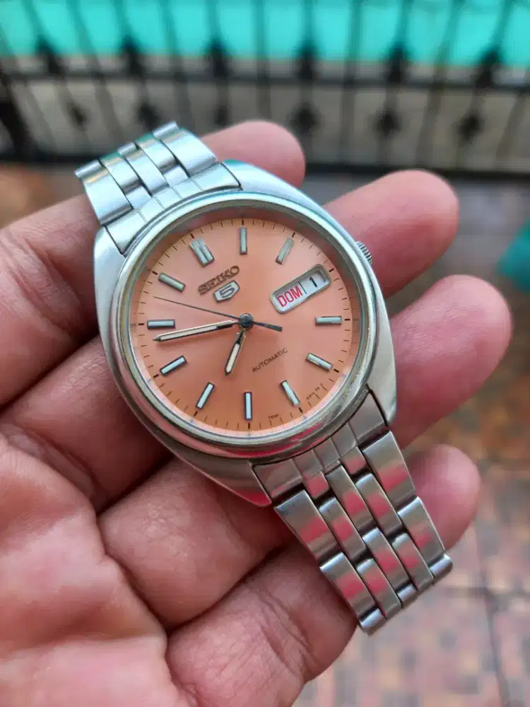 Seiko 5 SNXA11 Salmon Dial