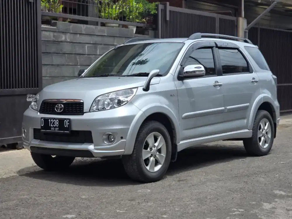 Toyota Rush S 2012 Manual