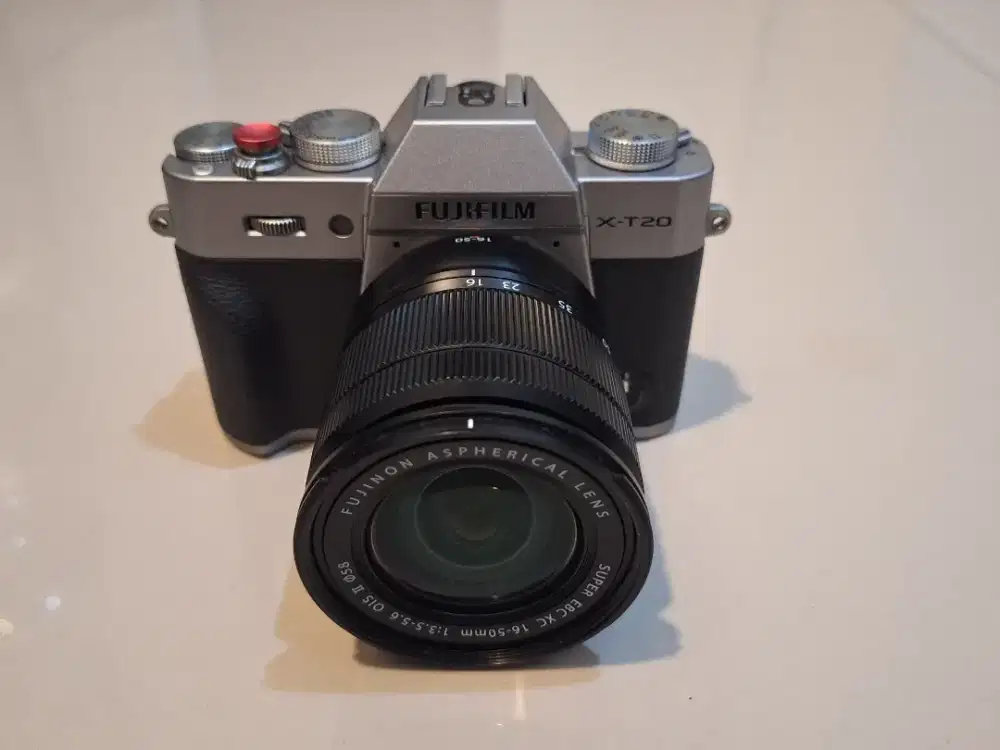 Kamera Fujifilm XT20 kit 16-50mm OIS II
