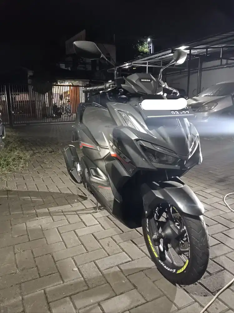 Vario CBS 160 2022 KM RENDAH