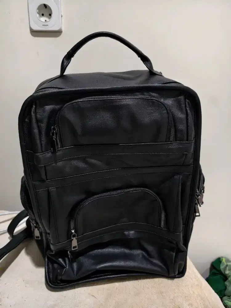 Dijual tas kulit custom Tumi