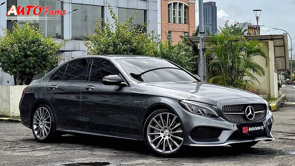 KM 24RB Mercedes Benz C43 AMG 4-Doors 3.0 V6 9G-Tronic 367HP 2017