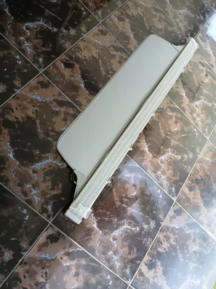 Rak bagasi toneau xtrail t30 masih baru plastikan