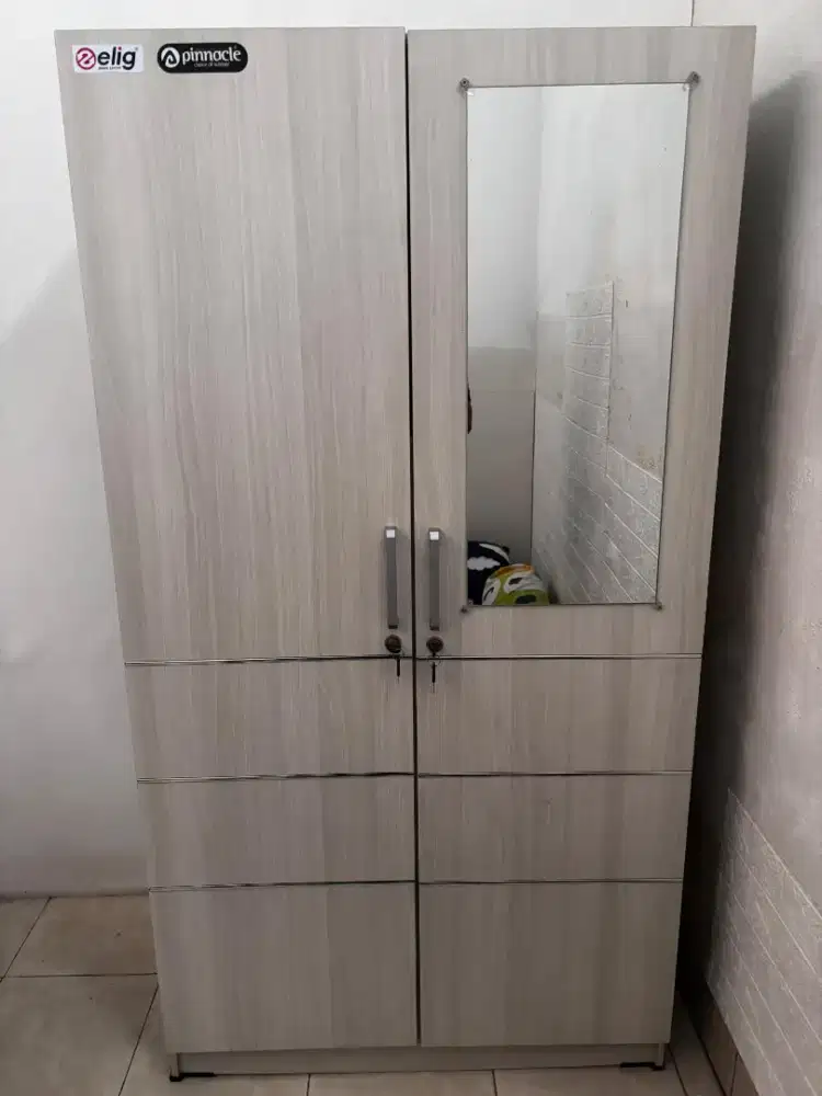 Lemari kayu 2 pintu