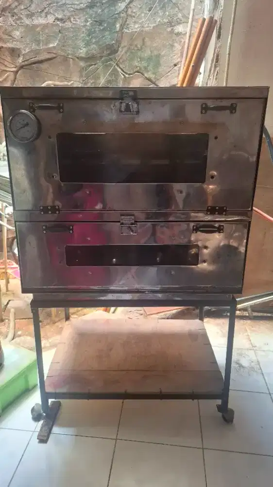 OVEN KUE 2 TINGKAT DENGAN GAS ELPIJI