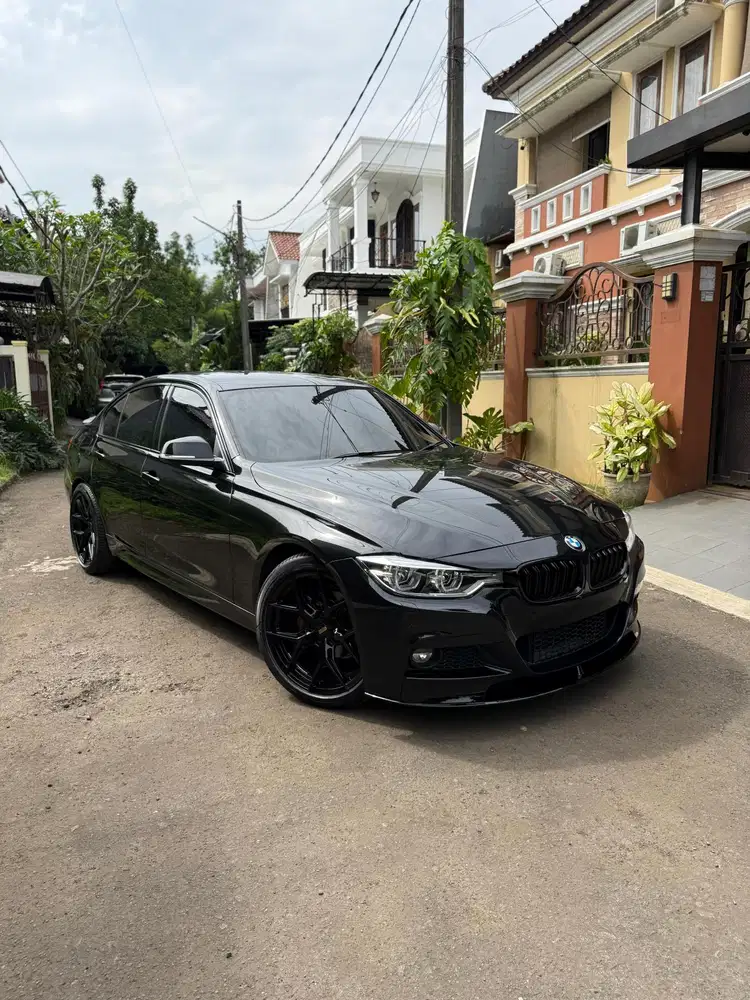 BMW F30 320i LCI 2018