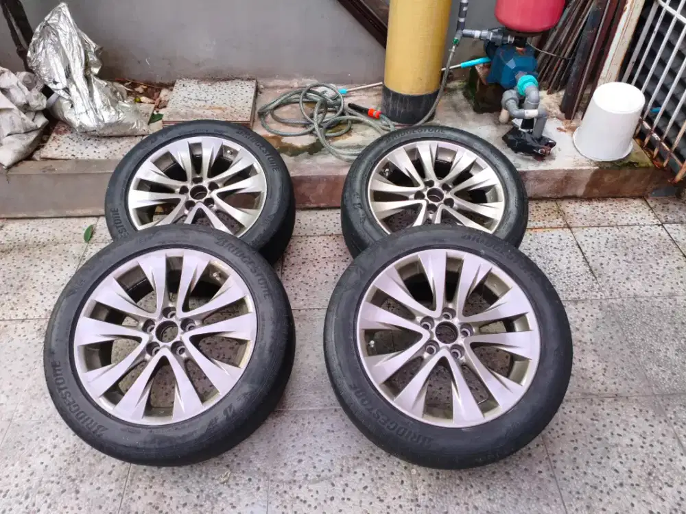 Velg replika Alphard 18 ET40 lebar 7,5inch plus ban